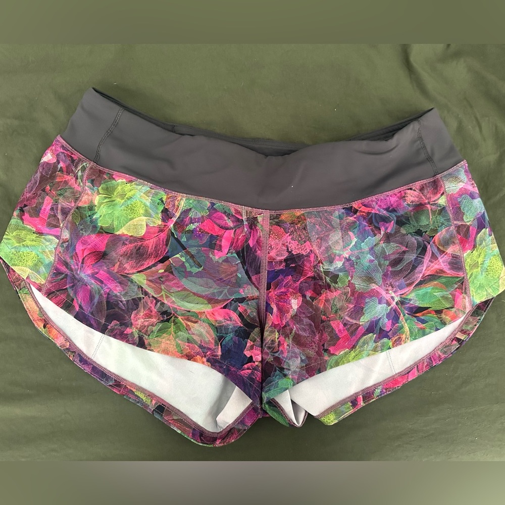 Lululemon Speed Up low rise shorts